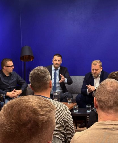 2025-11-25-at-09.17.09 48e03245